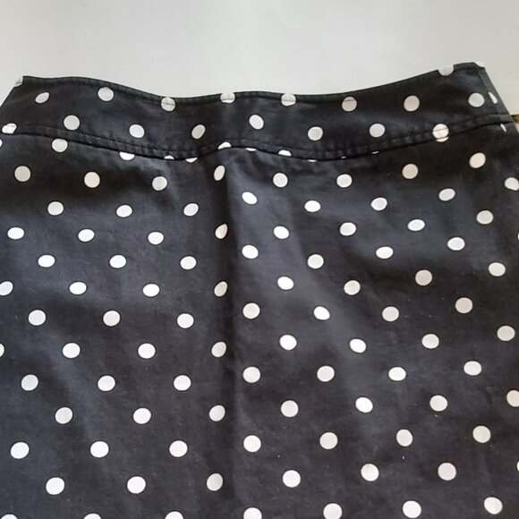 SKIRT RAFAELLA LABEL. WHITE POLKA DOTS/BLACK BACKGROUND. NEW/NO TAGS. SIZE 10 - Picture 4 of 6
